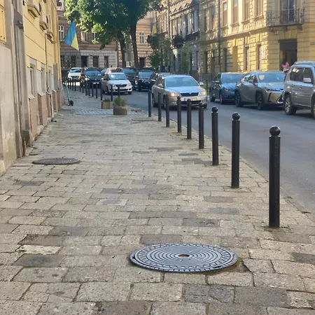 Loft в центрі львова לבוב